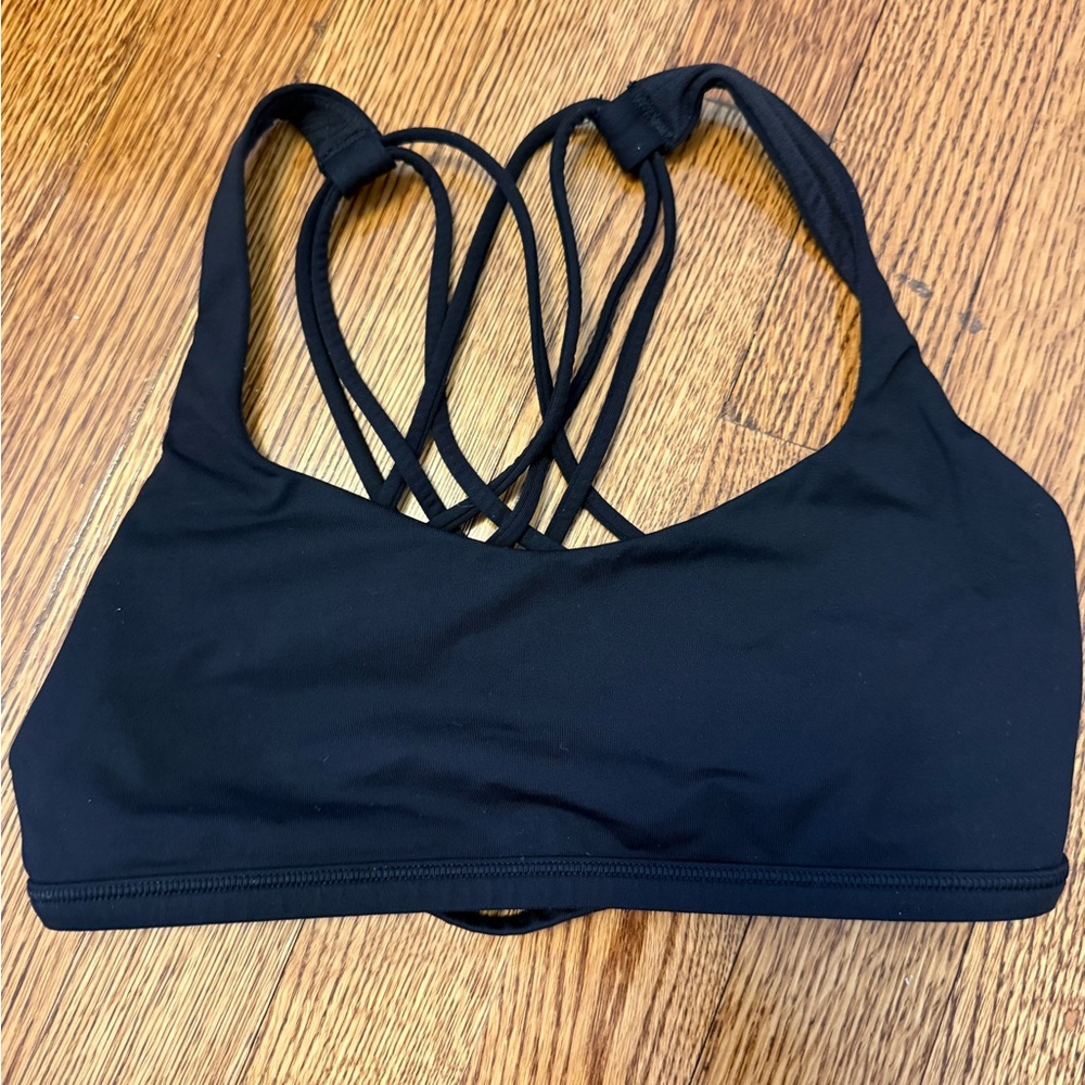 Lululemon sports bra black free to be wild